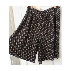 Retro Print High Rise Shorts